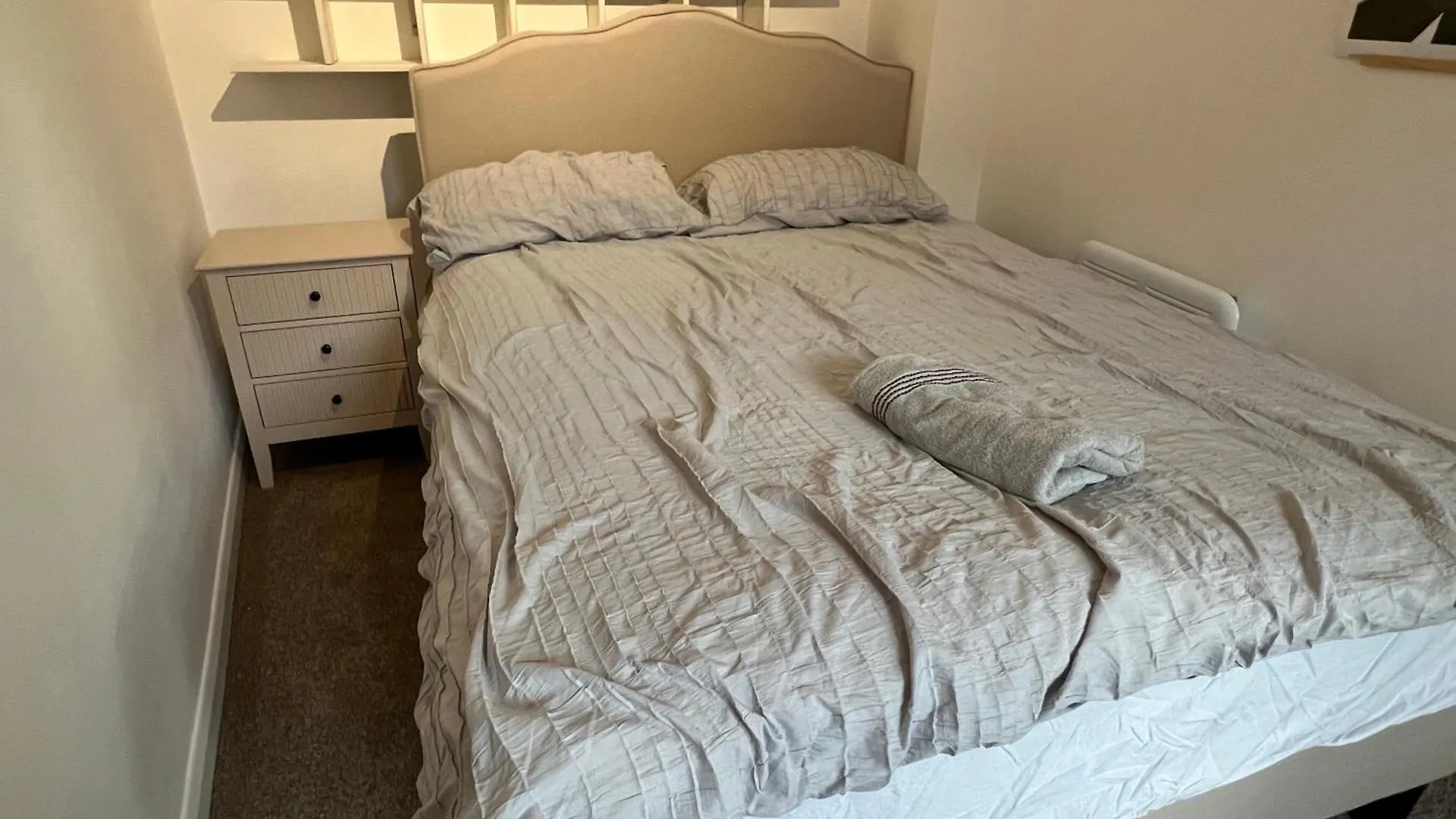 Quiet Double Room In Canada Water Londyn