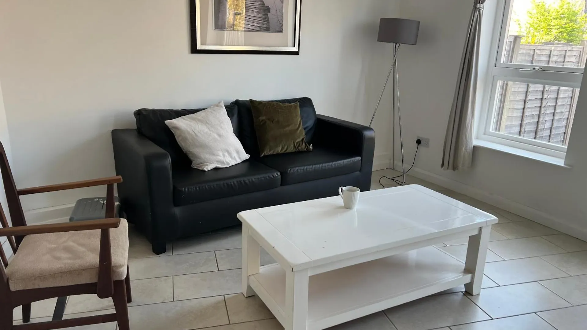 Guest house Quiet Double Room In Canada Water London
